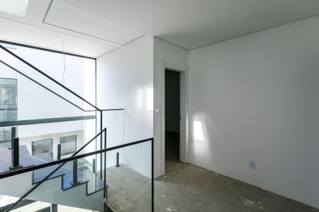 Casa de condomínio para alugar com 350m², 4 quartos e 4 vagasHall de distribuição