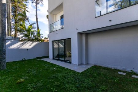Casa de condomínio para alugar com 350m², 4 quartos e 4 vagasJardim