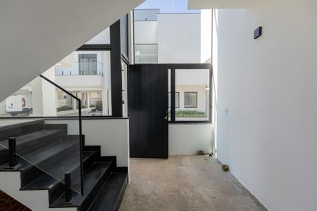 Casa de condomínio para alugar com 350m², 4 quartos e 4 vagasSala