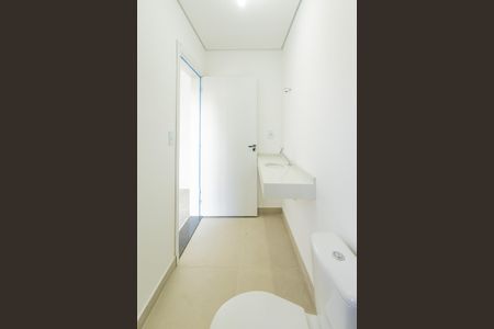 Casa de condomínio para alugar com 350m², 4 quartos e 4 vagasBanheiro da Suíte 2