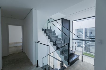 Casa de condomínio para alugar com 350m², 4 quartos e 4 vagasHall de distribuição