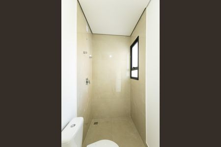 Casa de condomínio para alugar com 350m², 4 quartos e 4 vagasBanheiro da Suíte 2