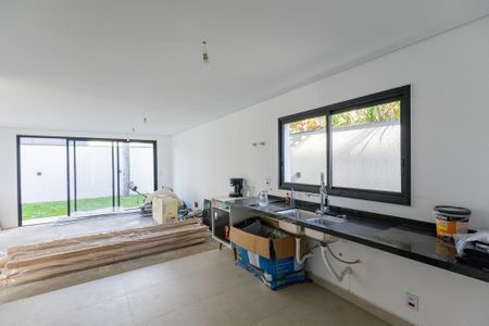 Casa de condomínio para alugar com 350m², 4 quartos e 4 vagasCozinha Americana