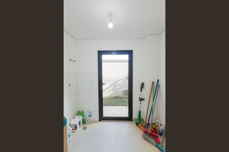 Casa de condomínio para alugar com 350m², 4 quartos e 4 vagasÁrea de Serviço