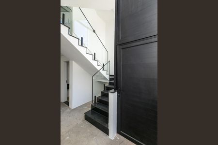 Casa de condomínio para alugar com 350m², 4 quartos e 4 vagasSala