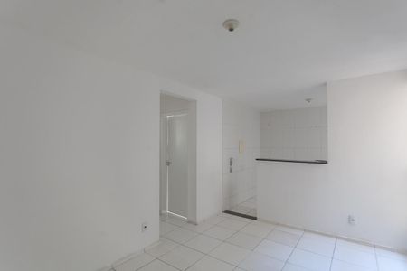 Apartamento à venda com 47m², 2 quartos e 1 vaga Apartamento à venda com 47m², 2 quartos e 1 vagaSala