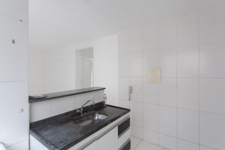Apartamento à venda com 47m², 2 quartos e 1 vaga Apartamento à venda com 47m², 2 quartos e 1 vagaCozinha e Área de Serviço