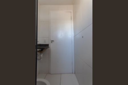 Apartamento à venda com 47m², 2 quartos e 1 vaga Apartamento à venda com 47m², 2 quartos e 1 vagaBanheiro Social