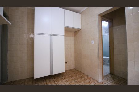 Casa à venda com 180m², 3 quartos e 2 vagas Casa à venda com 180m², 3 quartos e 2 vagasCozinha