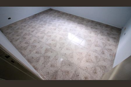 Casa à venda com 180m², 3 quartos e 2 vagas Casa à venda com 180m², 3 quartos e 2 vagasQuarto