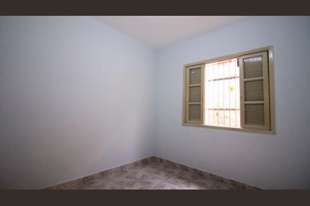 Casa à venda com 180m², 3 quartos e 2 vagas Casa à venda com 180m², 3 quartos e 2 vagasQuarto 2