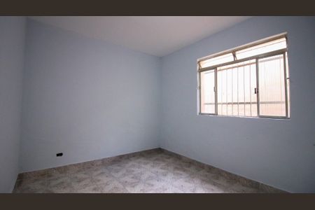 Casa à venda com 180m², 3 quartos e 2 vagas Casa à venda com 180m², 3 quartos e 2 vagasQuarto