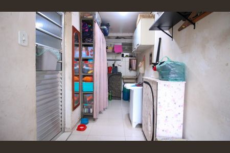 Casa à venda com 180m², 3 quartos e 2 vagas Casa à venda com 180m², 3 quartos e 2 vagasÁrea de Serviço 2