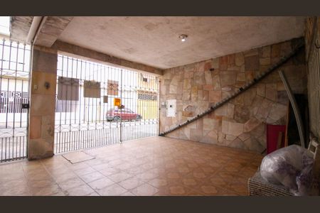 Casa à venda com 180m², 3 quartos e 2 vagas Casa à venda com 180m², 3 quartos e 2 vagasÁrea comum