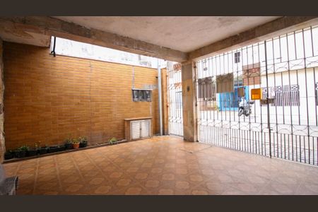 Casa à venda com 180m², 3 quartos e 2 vagas Casa à venda com 180m², 3 quartos e 2 vagasÁrea comum