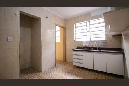 Casa à venda com 180m², 3 quartos e 2 vagas Casa à venda com 180m², 3 quartos e 2 vagasCozinha