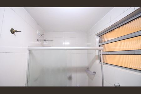 Casa à venda com 180m², 3 quartos e 2 vagas Casa à venda com 180m², 3 quartos e 2 vagasBanheiro