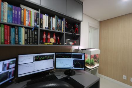 Apartamento à venda com 155m², 3 quartos e 2 vagasEscritório