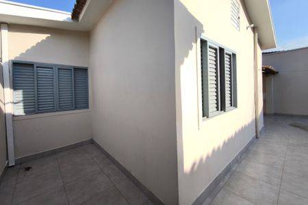 Casa à venda com 148m², 3 quartos e 2 vagas Casa à venda com 148m², 3 quartos e 2 vagasQuintal