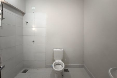 Casa à venda com 148m², 3 quartos e 2 vagas Casa à venda com 148m², 3 quartos e 2 vagasBanheiro Social