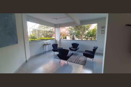 Apartamento à venda com 42m², 2 quartos e 1 vaga Apartamento à venda com 42m², 2 quartos e 1 vagaHall de Entrada do Bloco