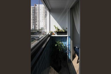 Apartamento para alugar com 64m², 3 quartos e 1 vagaVaranda