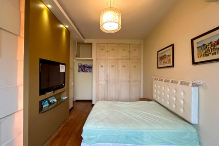 Apartamento à venda com 130m², 3 quartos e 1 vaga