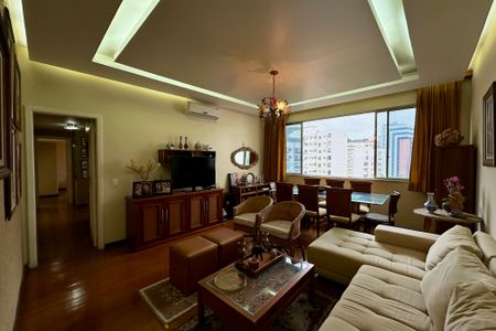 Apartamento à venda com 130m², 3 quartos e 1 vaga