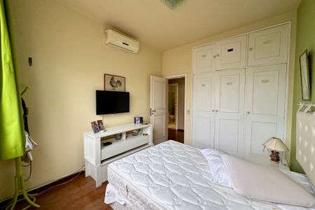 Apartamento à venda com 130m², 3 quartos e 1 vaga