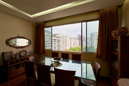 Apartamento à venda com 130m², 3 quartos e 1 vaga