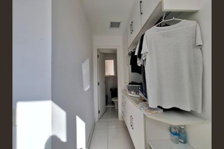 Apartamento à venda com 280m², 3 quartos e 1 vagaÁrea de serviço