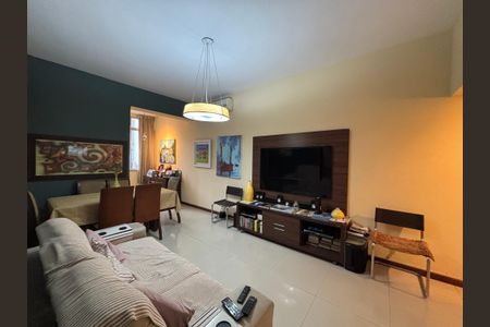 Apartamento à venda com 90m², 2 quartos e 1 vaga Apartamento à venda com 90m², 2 quartos e 1 vagaSala