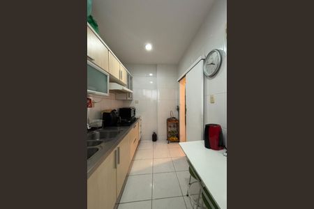Apartamento à venda com 90m², 2 quartos e 1 vaga Apartamento à venda com 90m², 2 quartos e 1 vagaCozinha
