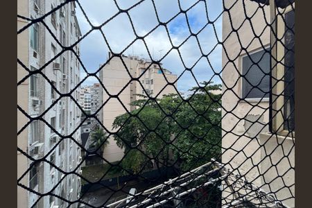 Apartamento à venda com 90m², 2 quartos e 1 vaga Apartamento à venda com 90m², 2 quartos e 1 vagaÁrea de serviço - vista