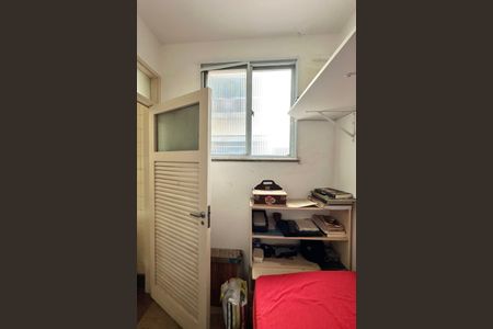 Apartamento à venda com 430m², 4 quartos e 1 vagaQuarto de Serviço 02