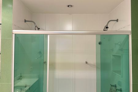 Apartamento à venda com 430m², 4 quartos e 1 vagaBanheiro da Suíte 1