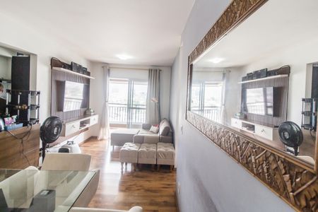 Sala de apartamento à venda com 3 quartos, 74m² em Jardim Tupanci, Barueri