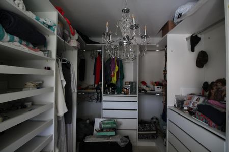 Apartamento para alugar com 158m², 3 quartos e 2 vagasQuarto 3 - Closet