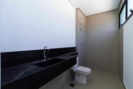 Casa de condomínio à venda com 600m², 3 quartos e 3 vagasBanheiro da Suíte 1