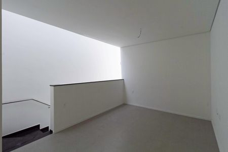 Casa de condomínio à venda com 600m², 3 quartos e 3 vagasSala 2