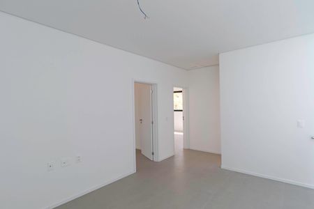 Casa de condomínio à venda com 600m², 3 quartos e 3 vagasSala 2