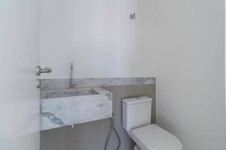 Casa de condomínio à venda com 600m², 3 quartos e 3 vagasLavabo