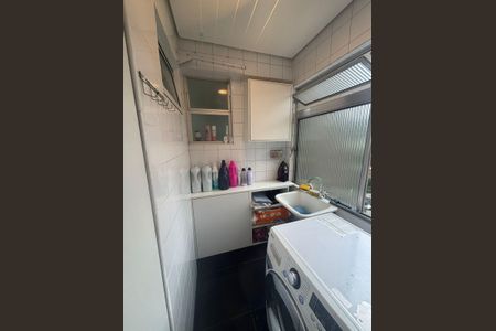 Apartamento à venda com 70m², 3 quartos e 2 vagas Apartamento à venda com 70m², 3 quartos e 2 vagasÁrea de Serviço