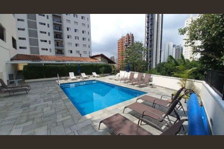 Apartamento à venda com 70m², 3 quartos e 2 vagas Apartamento à venda com 70m², 3 quartos e 2 vagasÁrea comum - Piscina