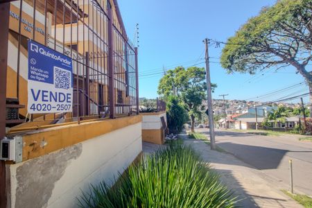Casa de condomínio à venda com 67m², 3 quartos e 2 vagasPlaca