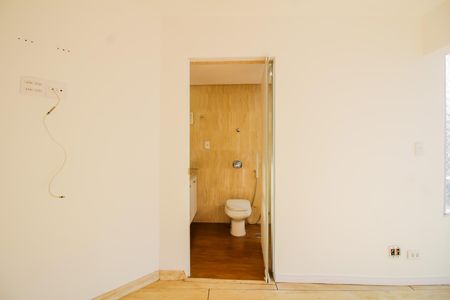 Apartamento à venda com 147m², 3 quartos e 1 vaga Apartamento à venda com 147m², 3 quartos e 1 vagaSuíte 2