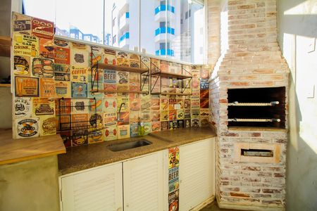 Apartamento à venda com 147m², 3 quartos e 1 vaga Apartamento à venda com 147m², 3 quartos e 1 vagaChurrasqueira