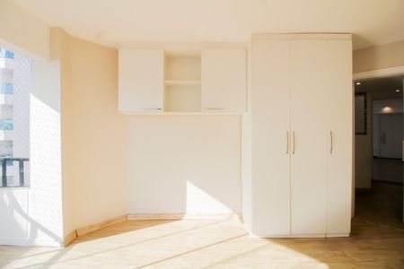 Apartamento à venda com 147m², 3 quartos e 1 vaga Apartamento à venda com 147m², 3 quartos e 1 vagaSuíte 2