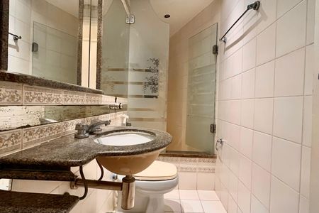 Apartamento para alugar com 170m², 3 quartos e 1 vagaBanheiro social