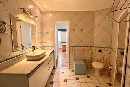 Apartamento para alugar com 170m², 3 quartos e 1 vagaBanheiro social 2